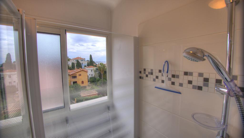 Beau 2 Pieces 3 Etoiles Vue Mer Garage Prive 150M Plages Wifi 칸느 객실 사진